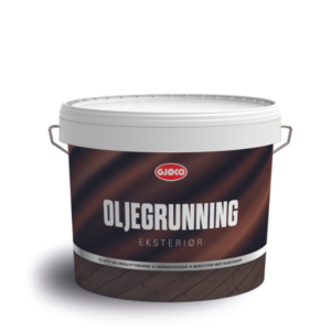 En hvid plastspand med et låg, der bærer teksten "OLJEGRUNNING" på en brun etiket. Spanden står på en hvid baggrund.